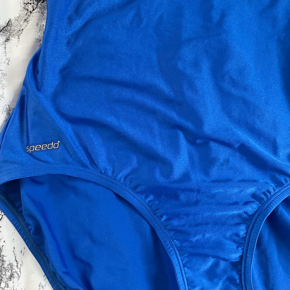 Royal blue Speedo - Picture 2 of 5